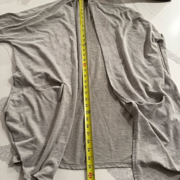 Anthropology Donni‎ Sandwash Ribbed Open Cardigan Grey White Texture Stripe EUC - Picture 9 of 11